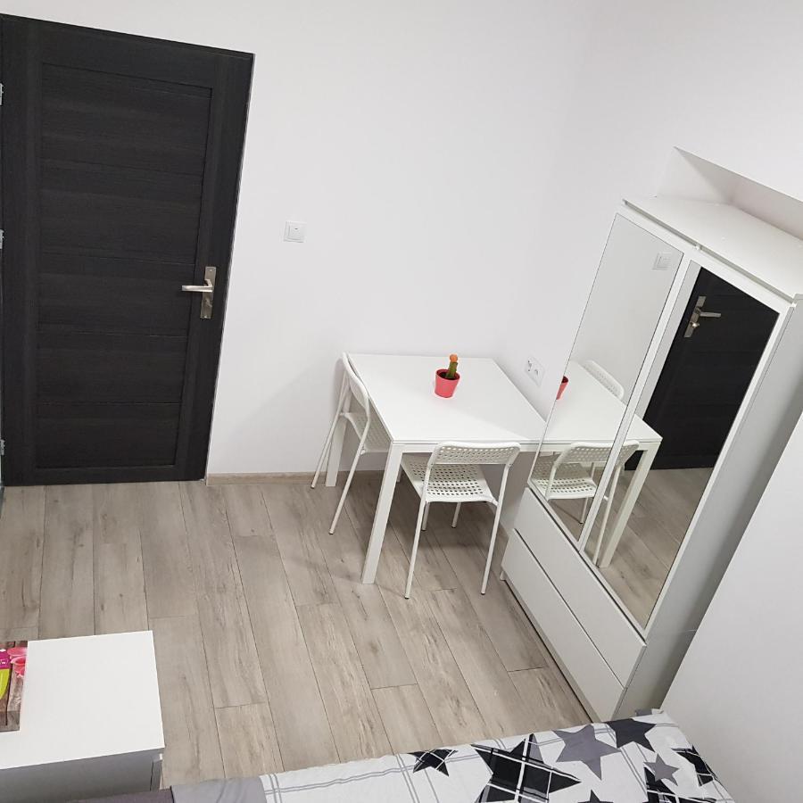 Mirrorroom Pl Downtown Warszawa Eksteriør bilde